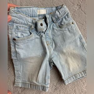 Zara baby boy washed denim 5 pocket shorts , adjustable. Sz 18-24